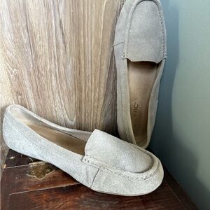 Women's Suede Loafers in Taupe